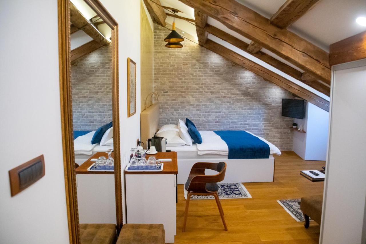 Bed & Breakfast Oblivion Luxury